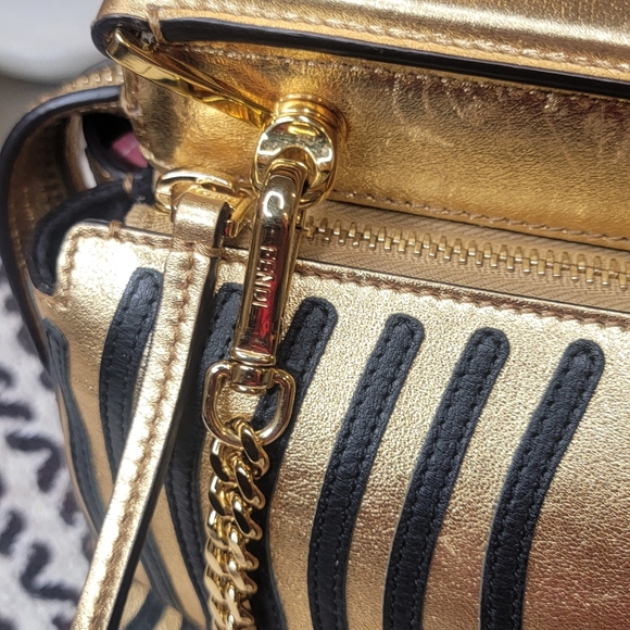 Beautiful pre-owned authentic Fendi bag - Picture 11 of 15